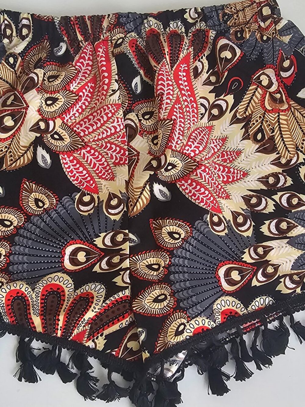 Women's Vacation Style Floral Print Shorts With Tassel Hemline Size XS NEW